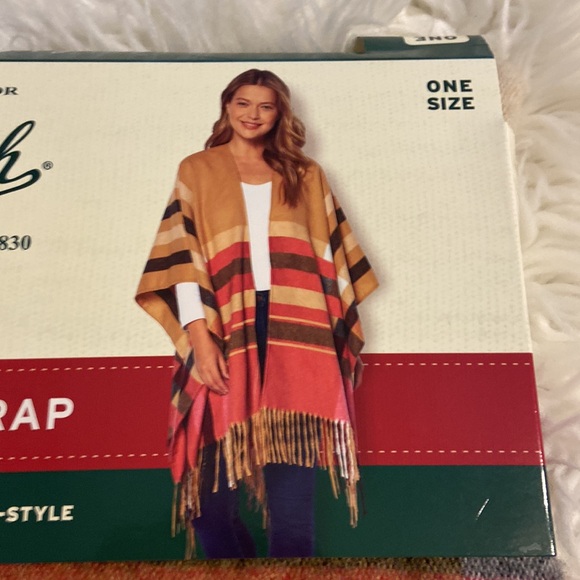 Woolrich Striped Blanket Wrap - Red, Tan, Black brand new - Picture 2 of 8